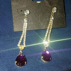 Earrings purple drop